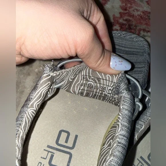 Kids Hey Dude Wally Youth Linen Gray Stone White Shoe Sz Y3-L4 Like New - Picture 5 of 10